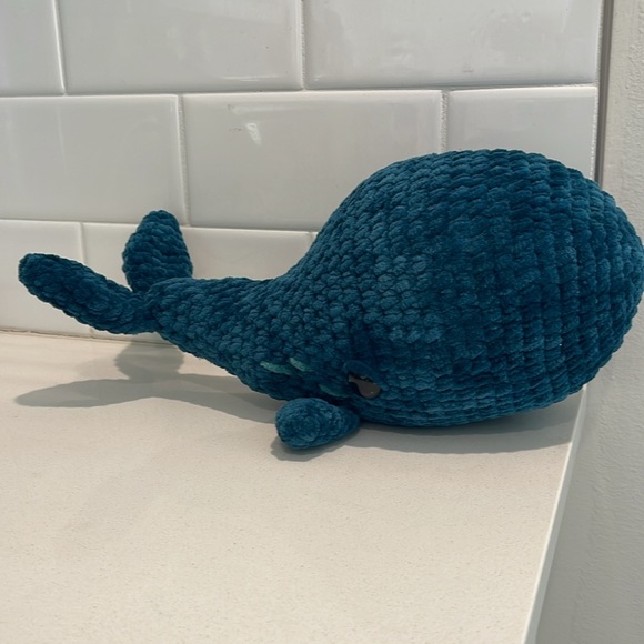Plush Handcrafted Blue Whale Figure Toy 🐳 Amigurui Crochet Figure - Picture 6 of 9
